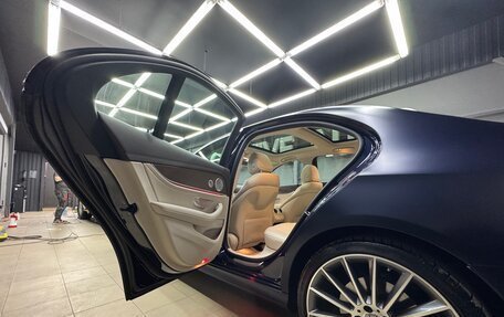 Mercedes-Benz E-Класс, 2019 год, 6 500 000 рублей, 26 фотография