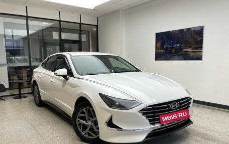 Hyundai Sonata VIII, 2021 год, 2 450 000 рублей, 3 фотография
