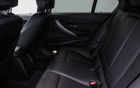 BMW 3 серия, 2018 год, 2 980 000 рублей, 11 фотография