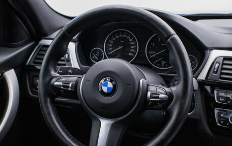 BMW 3 серия, 2018 год, 2 980 000 рублей, 15 фотография