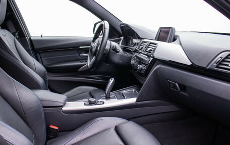 BMW 3 серия, 2018 год, 2 980 000 рублей, 9 фотография