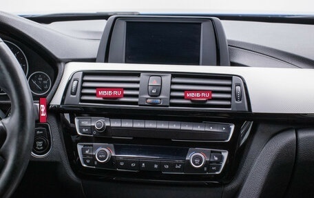 BMW 3 серия, 2018 год, 2 980 000 рублей, 14 фотография