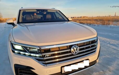 Volkswagen Touareg III, 2018 год, 5 430 000 рублей, 4 фотография