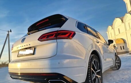 Volkswagen Touareg III, 2018 год, 5 430 000 рублей, 8 фотография