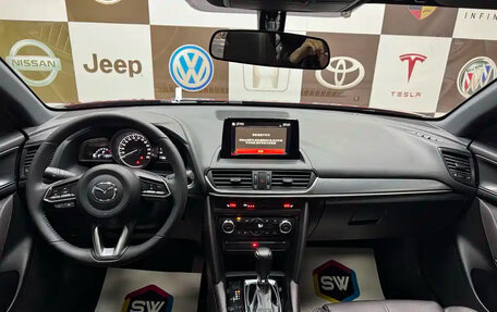 Mazda CX-4, 2023 год, 2 300 000 рублей, 4 фотография