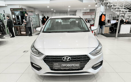 Hyundai Solaris II рестайлинг, 2017 год, 1 250 000 рублей, 2 фотография