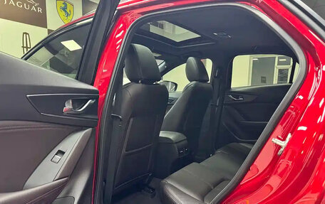 Mazda CX-4, 2023 год, 2 300 000 рублей, 14 фотография