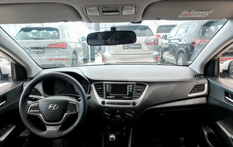 Hyundai Solaris II рестайлинг, 2017 год, 1 250 000 рублей, 17 фотография