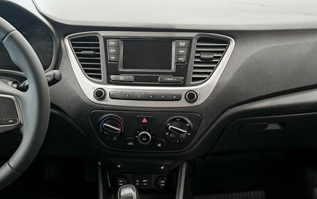 Hyundai Solaris II рестайлинг, 2017 год, 1 250 000 рублей, 18 фотография