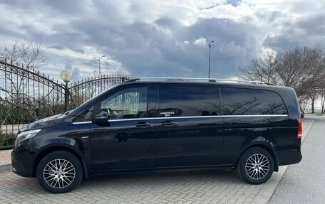 Mercedes-Benz V-Класс, 2017 год, 3 590 000 рублей, 8 фотография