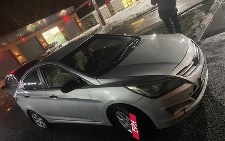 Hyundai Solaris II рестайлинг, 2015 год, 550 000 рублей, 3 фотография