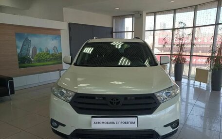 Toyota Highlander III, 2012 год, 1 970 000 рублей, 2 фотография