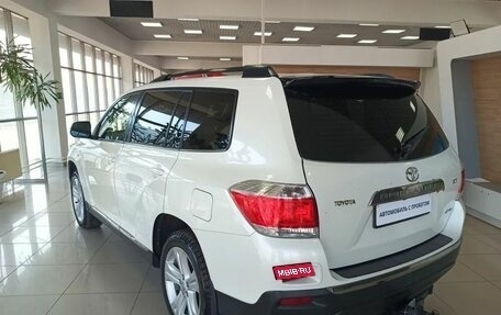 Toyota Highlander III, 2012 год, 1 970 000 рублей, 7 фотография