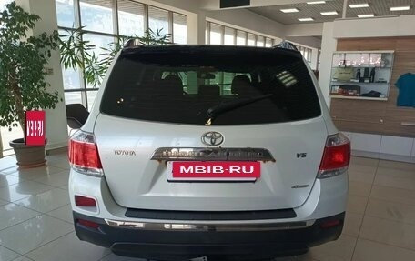 Toyota Highlander III, 2012 год, 1 970 000 рублей, 6 фотография