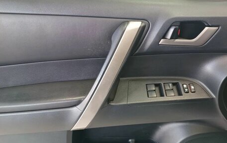 Toyota Highlander III, 2012 год, 1 970 000 рублей, 15 фотография