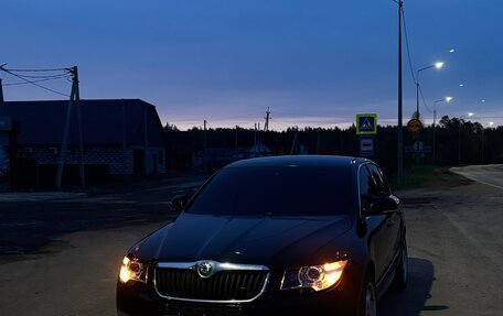 Skoda Superb III рестайлинг, 2010 год, 1 100 000 рублей, 7 фотография