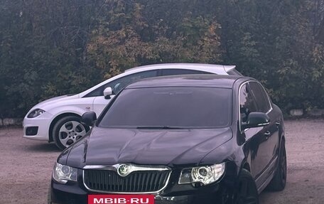 Skoda Superb III рестайлинг, 2010 год, 1 100 000 рублей, 2 фотография