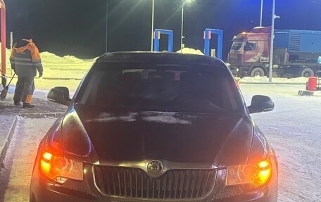 Skoda Superb III рестайлинг, 2010 год, 1 100 000 рублей, 8 фотография