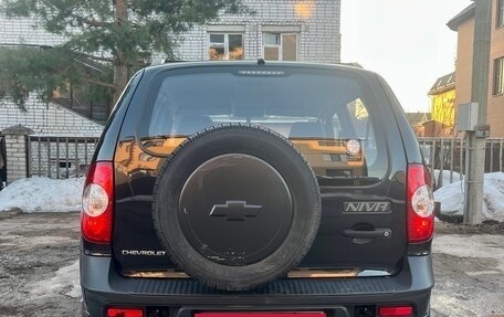 Chevrolet Niva I рестайлинг, 2015 год, 720 000 рублей, 8 фотография