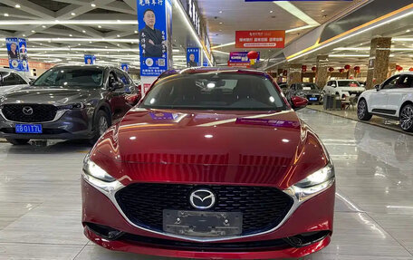 Mazda 3, 2022 год, 1 750 000 рублей, 2 фотография