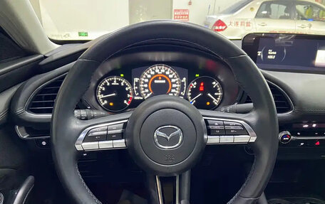 Mazda 3, 2022 год, 1 750 000 рублей, 13 фотография