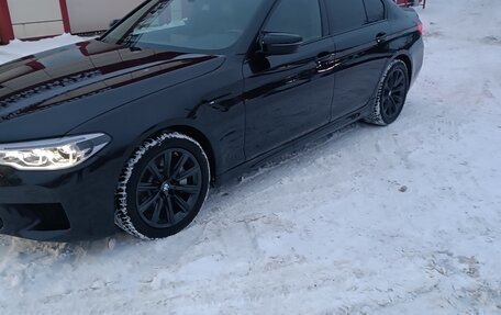 BMW 5 серия, 2018 год, 3 500 000 рублей, 3 фотография