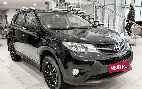 Toyota RAV4, 2014 год, 1 995 000 рублей, 3 фотография