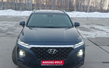 Hyundai Santa Fe III рестайлинг, 2018 год, 2 530 000 рублей, 1 фотография