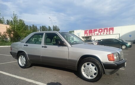 Mercedes-Benz 190 (W201), 1990 год, 1 250 000 рублей, 13 фотография