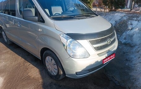 Hyundai Grand Starex Grand Starex I рестайлинг 2, 2010 год, 1 300 000 рублей, 1 фотография