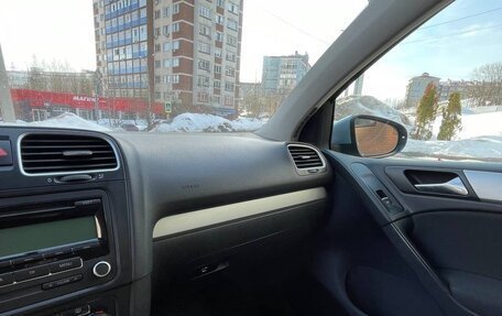 Volkswagen Golf VI, 2009 год, 720 000 рублей, 32 фотография