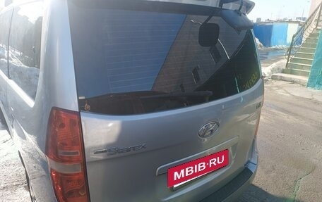 Hyundai Grand Starex Grand Starex I рестайлинг 2, 2010 год, 1 300 000 рублей, 10 фотография