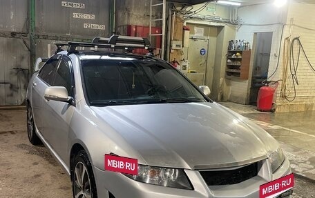 Honda Accord VII рестайлинг, 2004 год, 750 000 рублей, 2 фотография