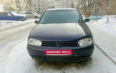 Volkswagen Golf IV, 2003 год, 350 000 рублей, 2 фотография
