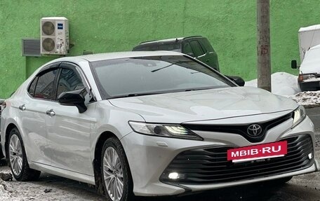 Toyota Camry, 2018 год, 2 590 000 рублей, 5 фотография