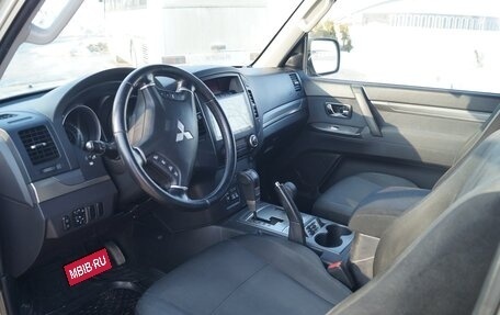 Mitsubishi Pajero IV, 2008 год, 2 390 000 рублей, 9 фотография