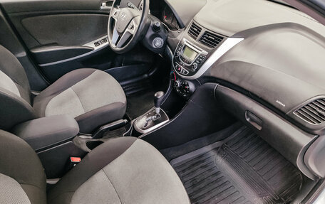 Hyundai Solaris II рестайлинг, 2011 год, 745 000 рублей, 14 фотография