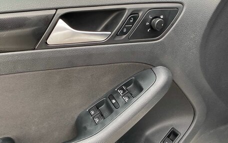 Volkswagen Jetta VI, 2013 год, 770 000 рублей, 8 фотография