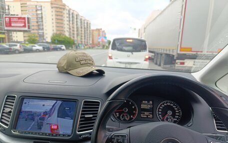 Volkswagen Sharan II, 2015 год, 1 375 000 рублей, 3 фотография