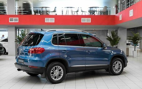 Volkswagen Tiguan I, 2011 год, 1 250 000 рублей, 2 фотография