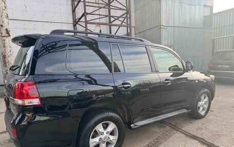 Toyota Land Cruiser 200, 2010 год, 2 390 000 рублей, 7 фотография