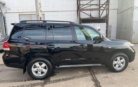 Toyota Land Cruiser 200, 2010 год, 2 390 000 рублей, 8 фотография