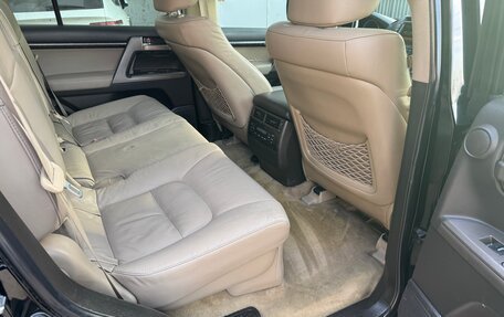 Toyota Land Cruiser 200, 2010 год, 2 390 000 рублей, 14 фотография