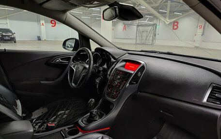 Opel Astra J, 2013 год, 640 000 рублей, 11 фотография