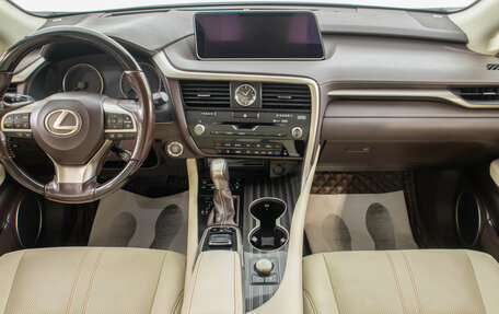 Lexus RX IV рестайлинг, 2018 год, 4 889 000 рублей, 10 фотография
