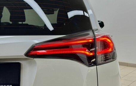 Toyota RAV4, 2017 год, 2 589 000 рублей, 10 фотография