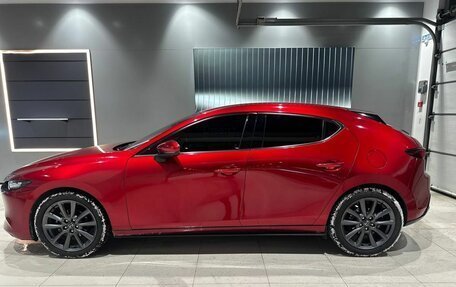 Mazda 3, 2021 год, 1 940 000 рублей, 2 фотография