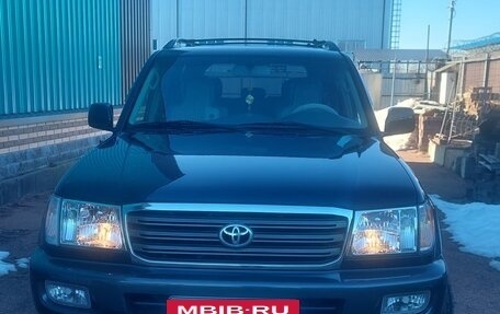 Toyota Land Cruiser 100 рестайлинг 2, 2005 год, 2 650 000 рублей, 8 фотография