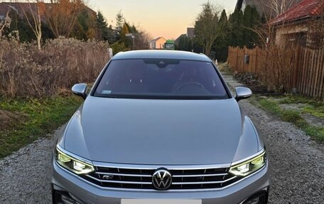 Volkswagen Passat B8 рестайлинг, 2021 год, 1 870 000 рублей, 1 фотография