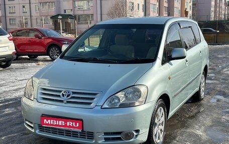 Toyota Ipsum II, 2003 год, 670 000 рублей, 1 фотография